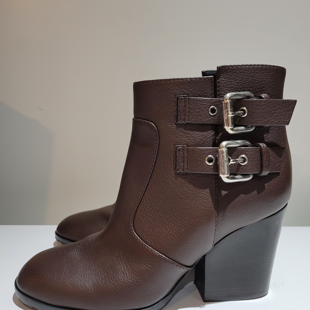 BNIB Giuseppe Zanotti Ankle Boots
